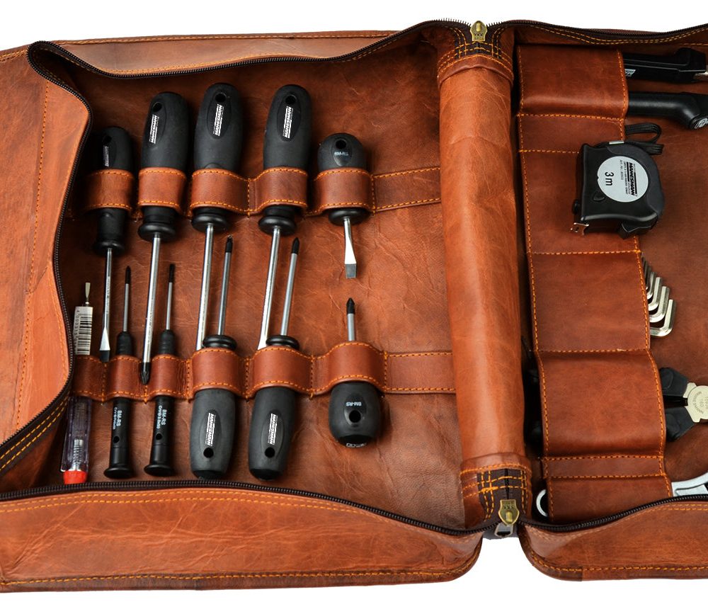 حقيبة أدوات جلدية، 24 أداة في جيب جلدي بسحاب